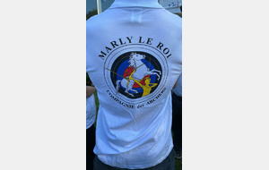 L'occasion de voir des logos, des écussons, des t-shirts de toute la France... dont celui-ci, clin d'oeil à Romane!